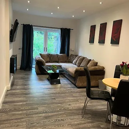Contemporary Apartment Great Location With Private Car Park Keighley Exterior photo